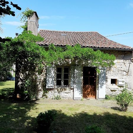 Wisteria Cottage Les Adjots Esterno foto